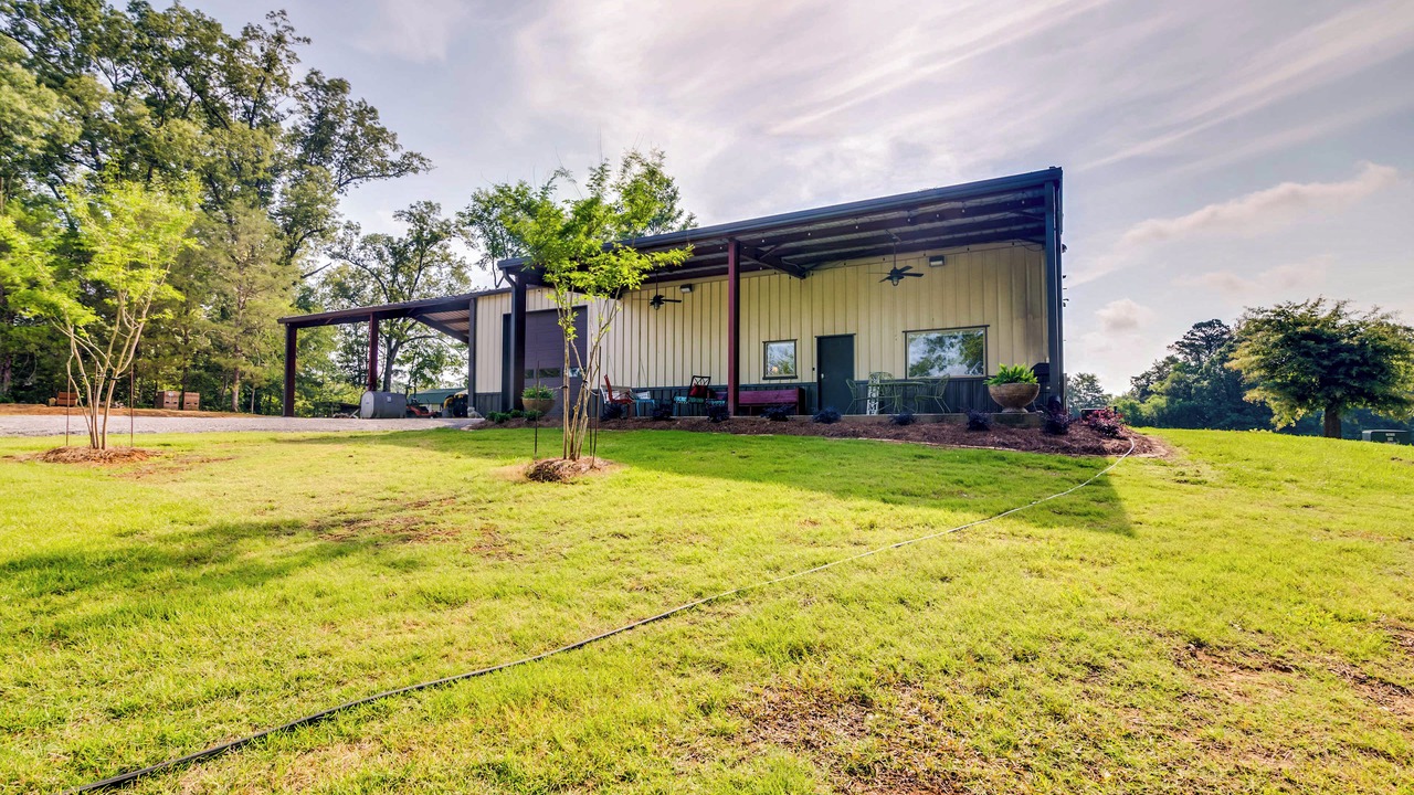 Photo of Outdoor in Starkville