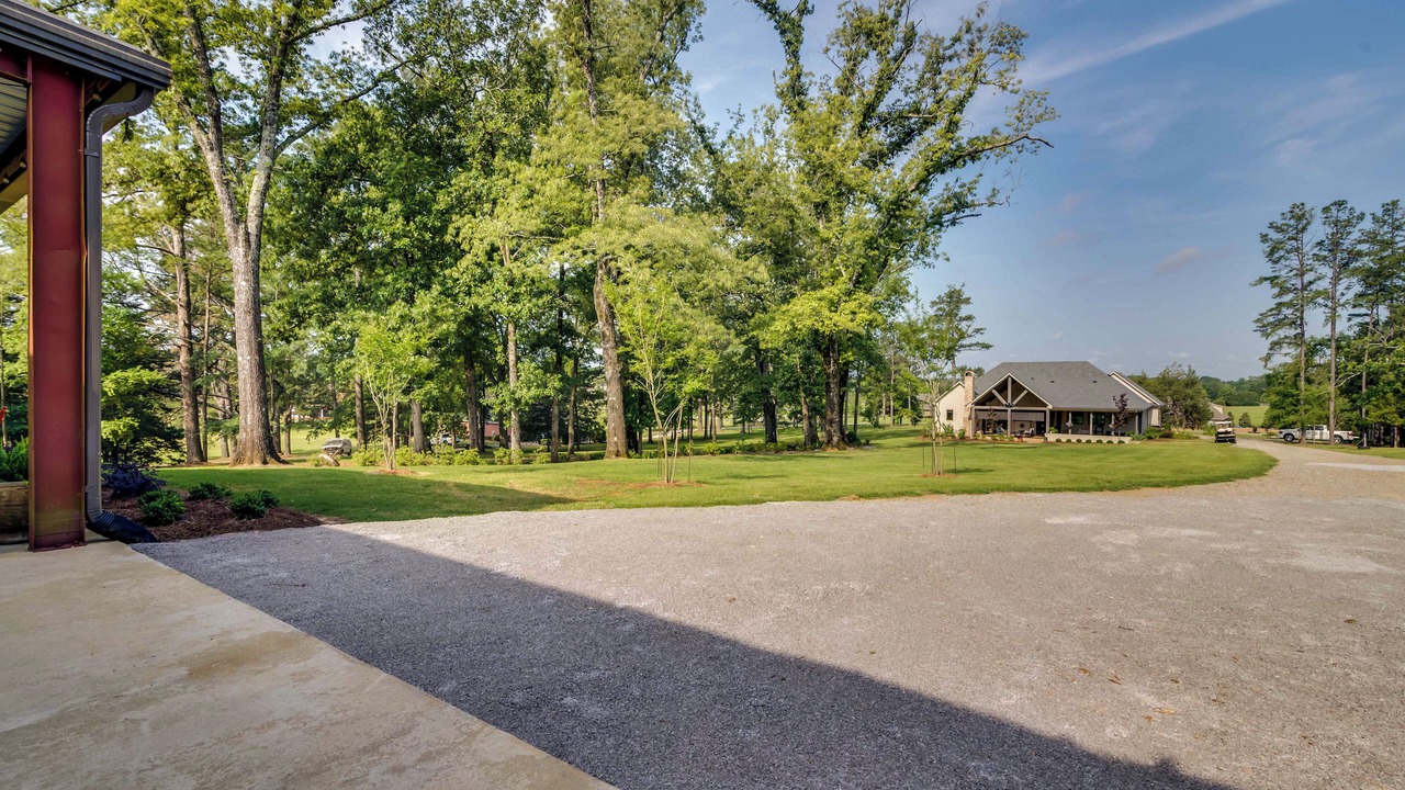 Photo of Outdoor in Starkville