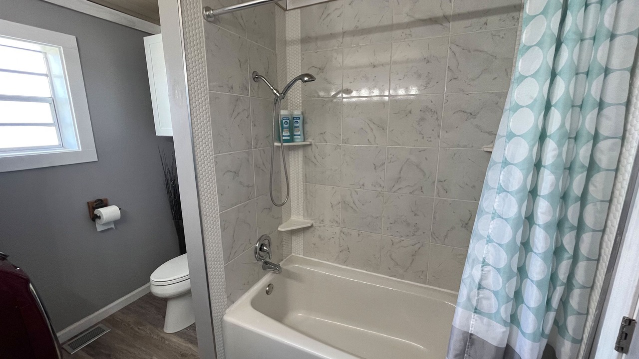 Photo of Bathroom in Pretty Bayou