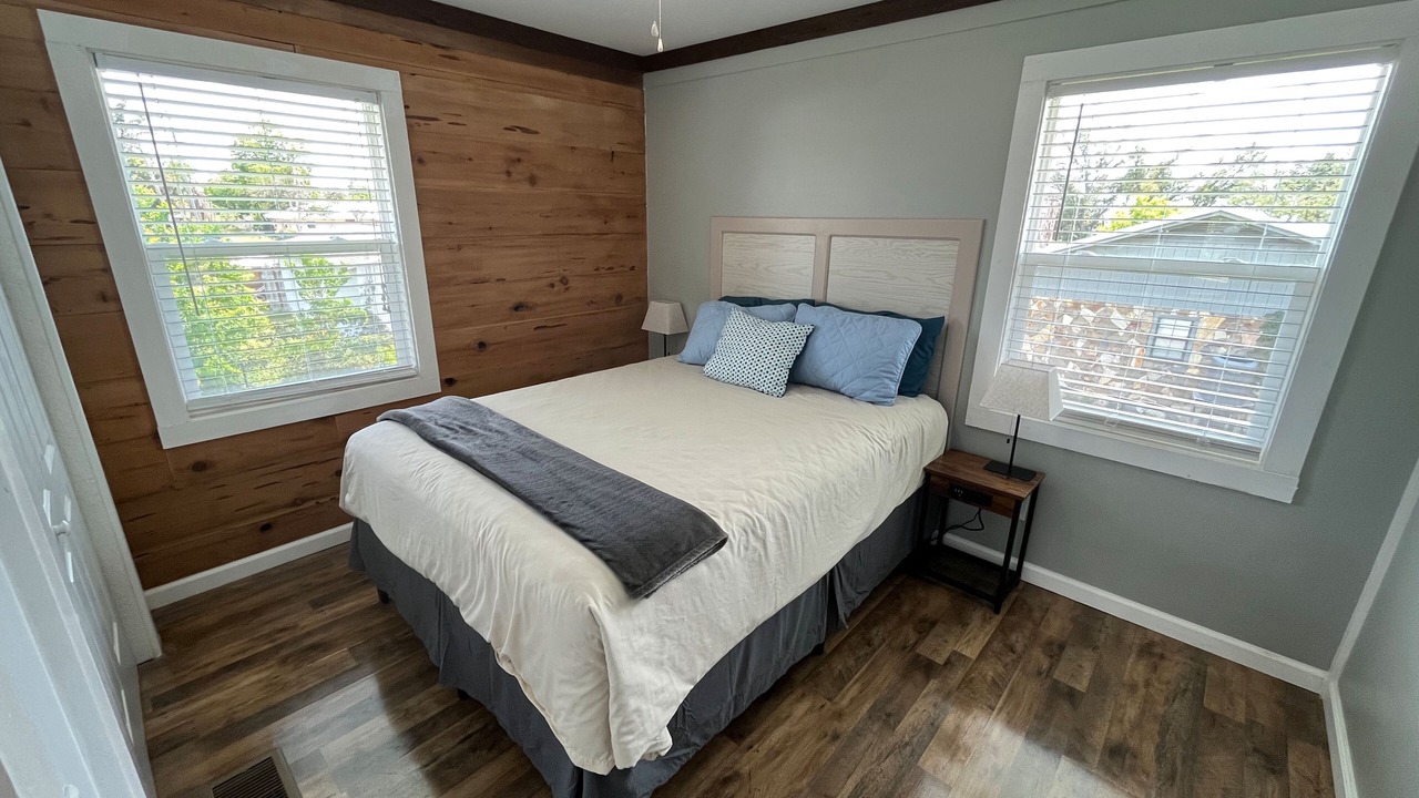 Photo of Bedroom in Pretty Bayou
