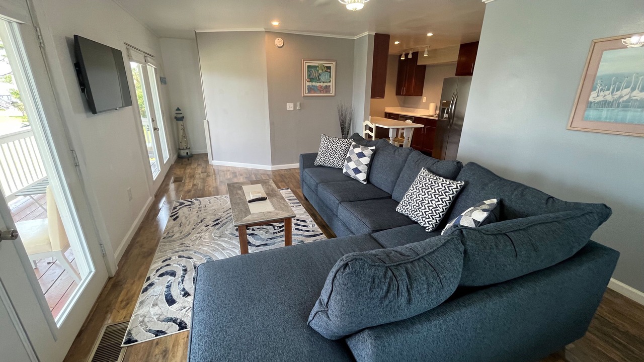Photo of Livingroom in Pretty Bayou