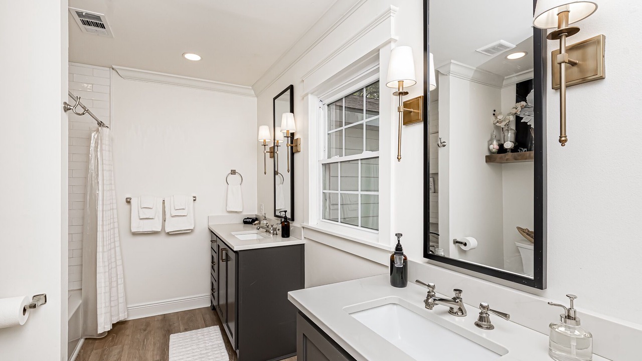 Photo of Bathroom in Mid City South