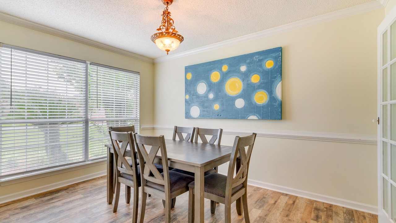 Photo of Livingroom in Mary Esther