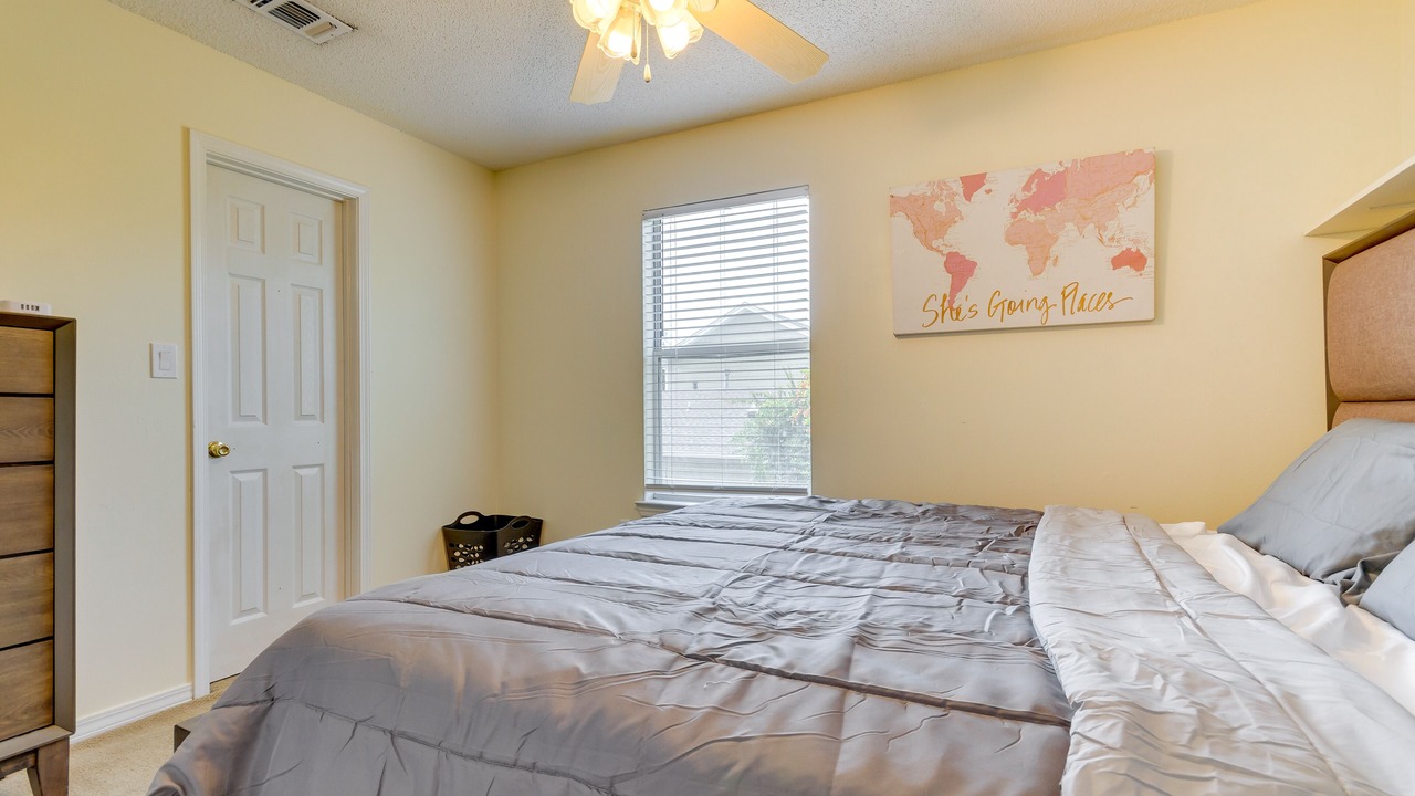 Photo of Bedroom in Mary Esther