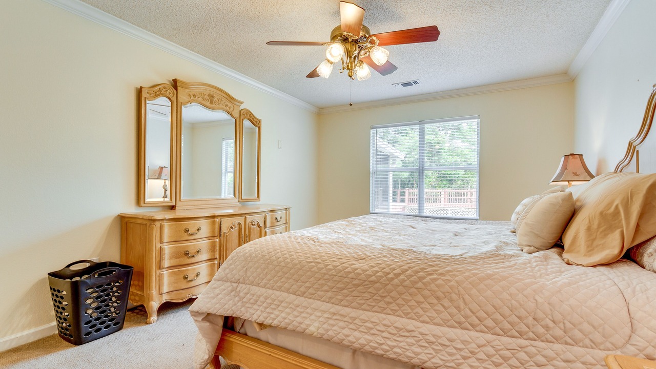 Photo of Bedroom in Mary Esther