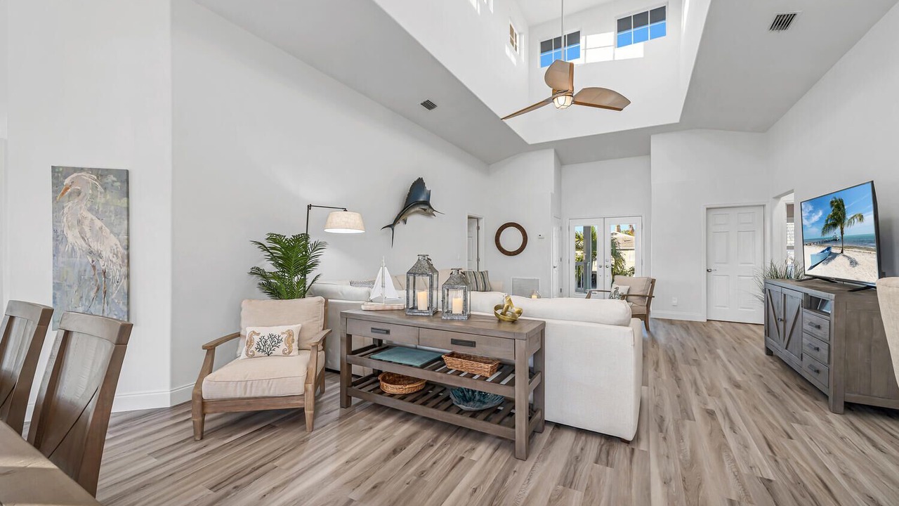 Photo of Livingroom in East Naples