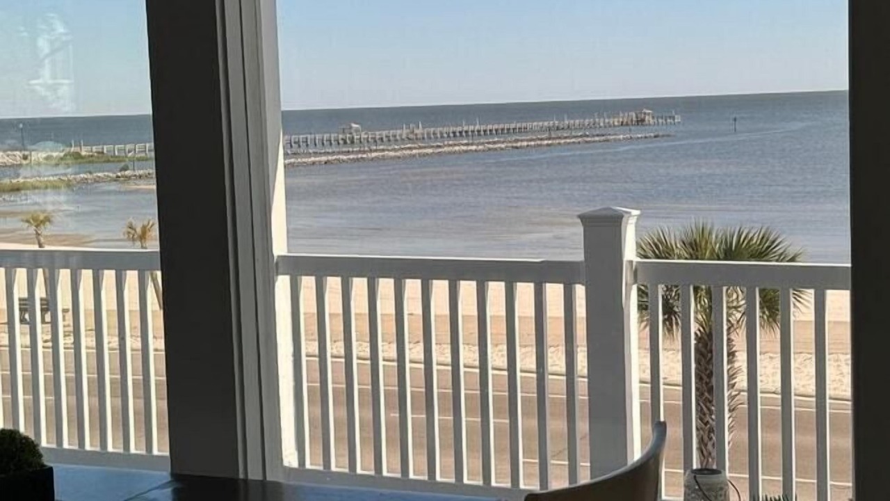 Photo of Bedroom in Mississippi City