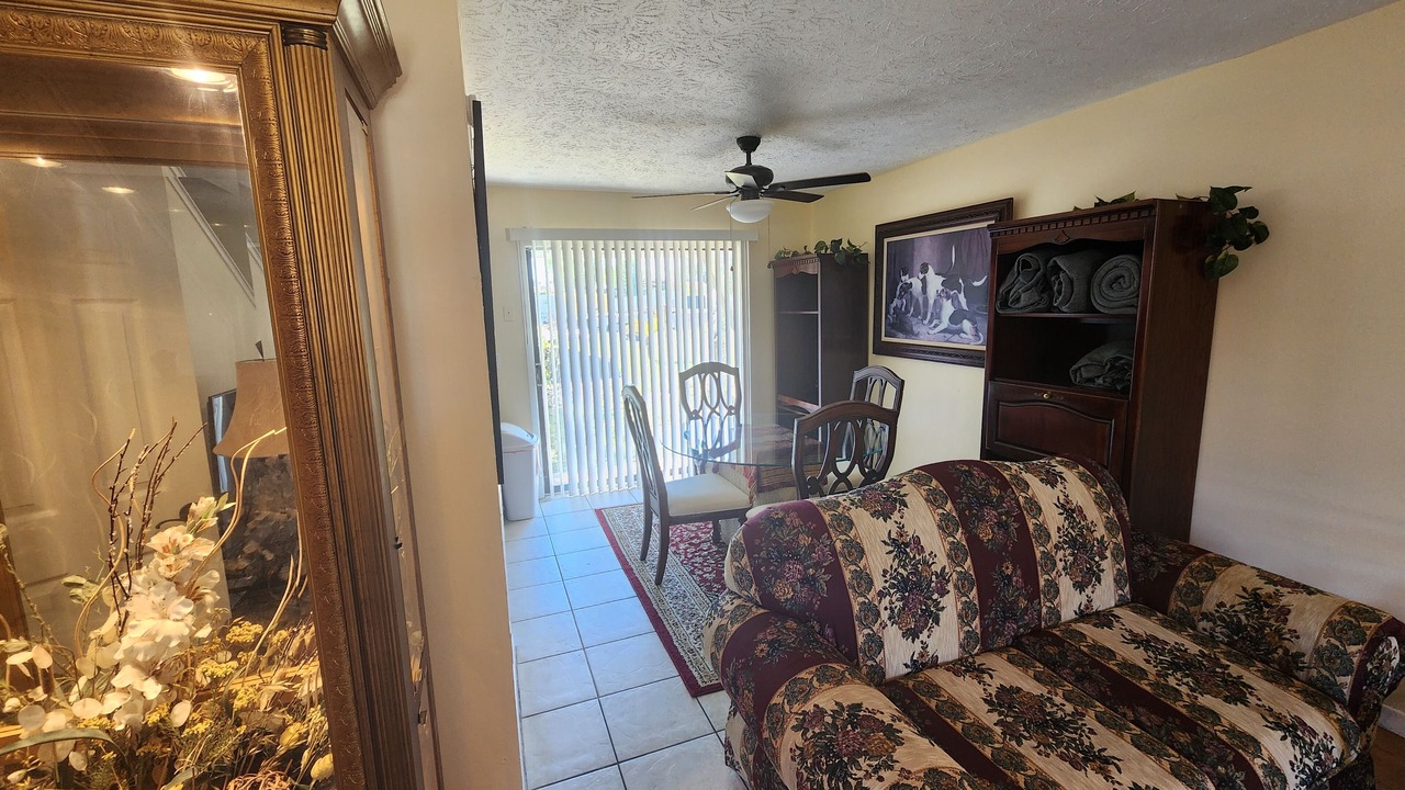 Photo of Livingroom in Parker