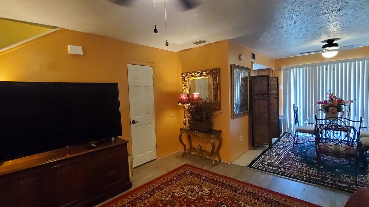 Photo of Livingroom in Parker