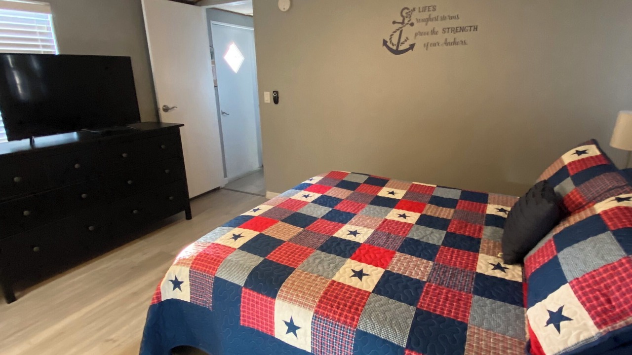 Photo of Bedroom in Welaka