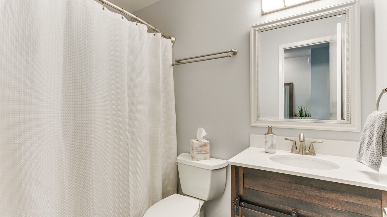 Photo of Bathroom in Mary Esther