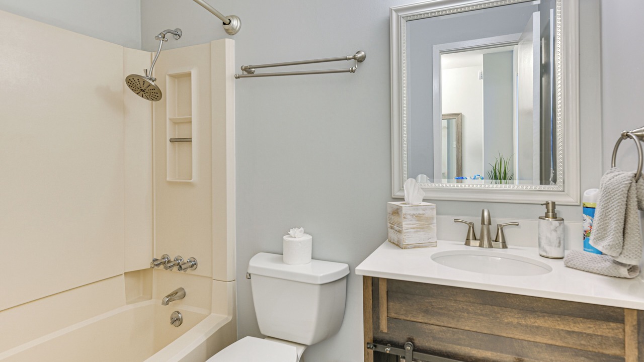 Photo of Bathroom in Mary Esther