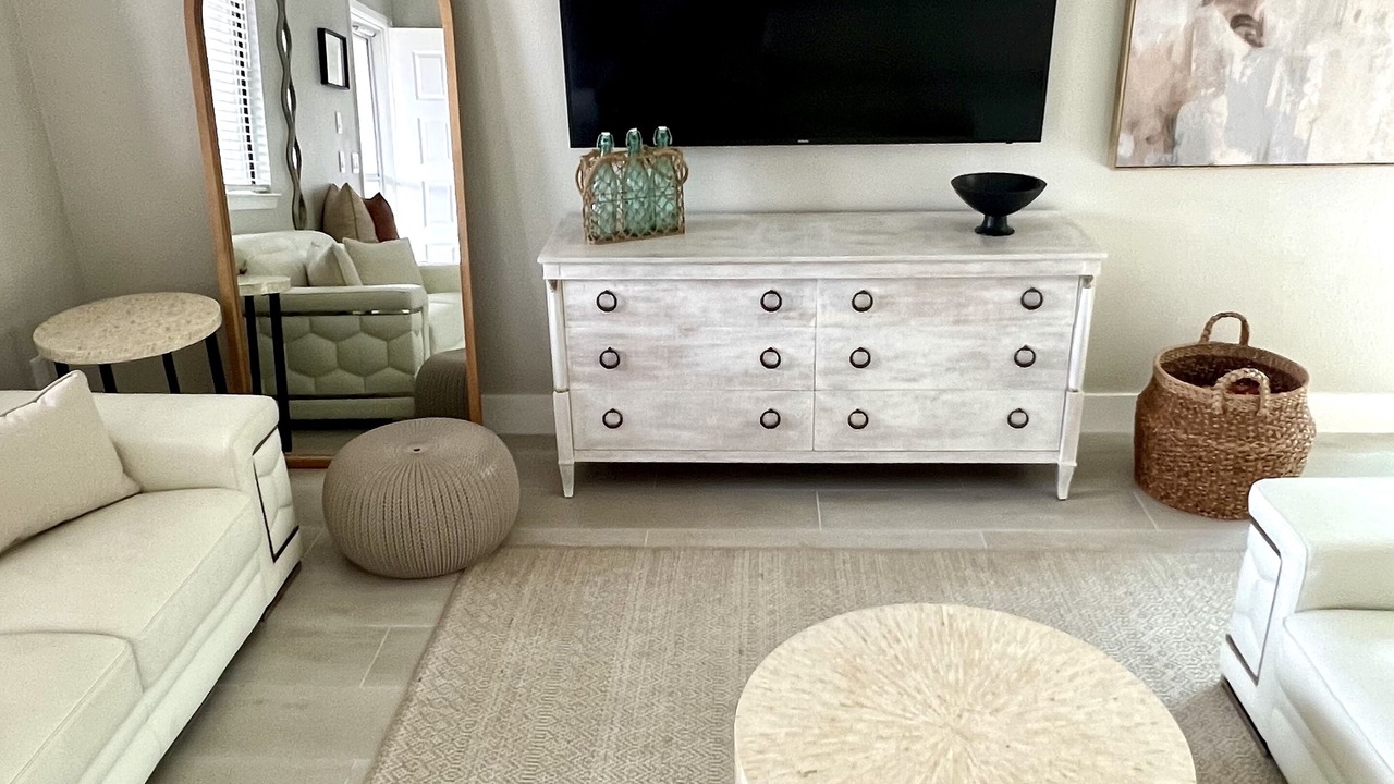 Photo of Livingroom in Treasure Cove