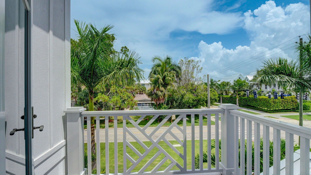 Photo of Patio Balcony in Old Naples