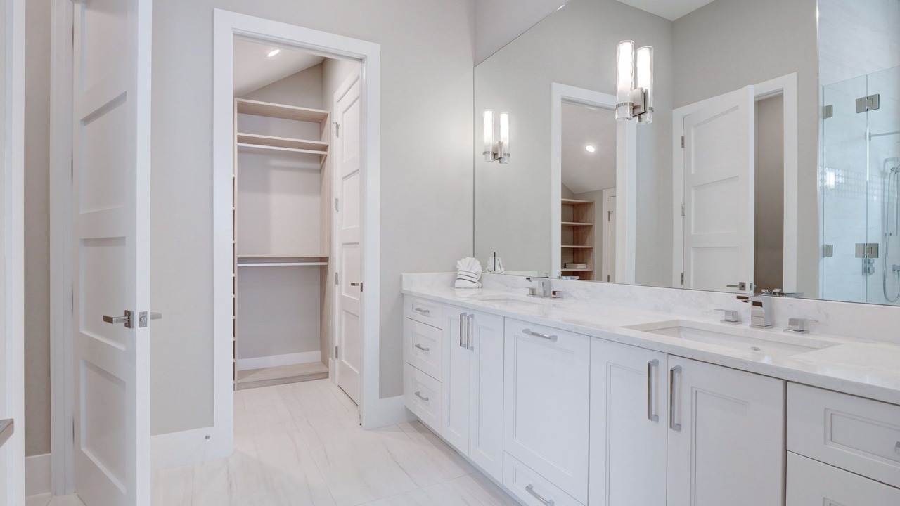 Photo of Bathroom in Old Naples