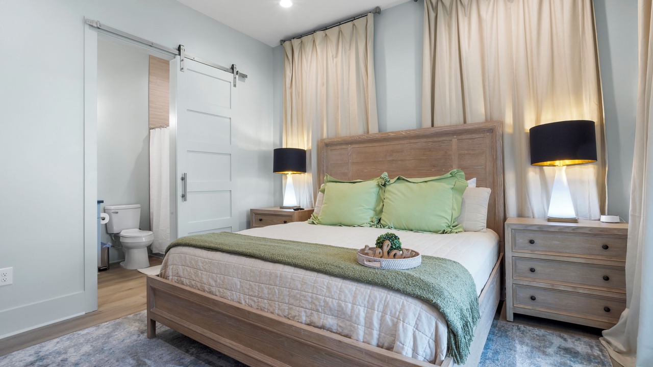 Photo of Bedroom in Mississippi City