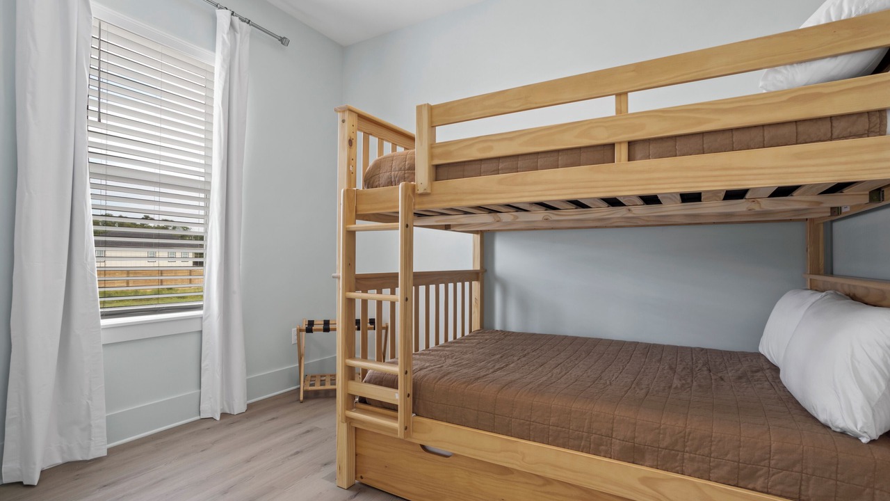 Photo of Bedroom in Mississippi City