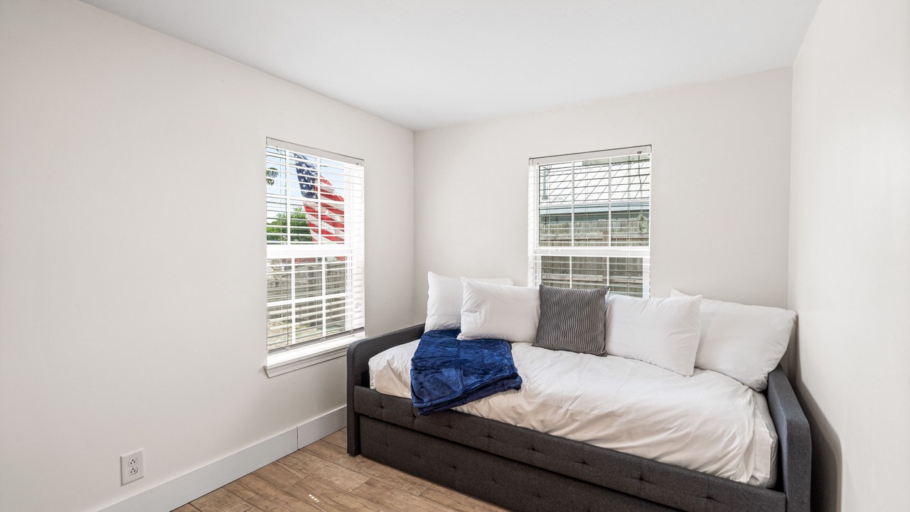 Photo of Bedroom in Bahama Beach