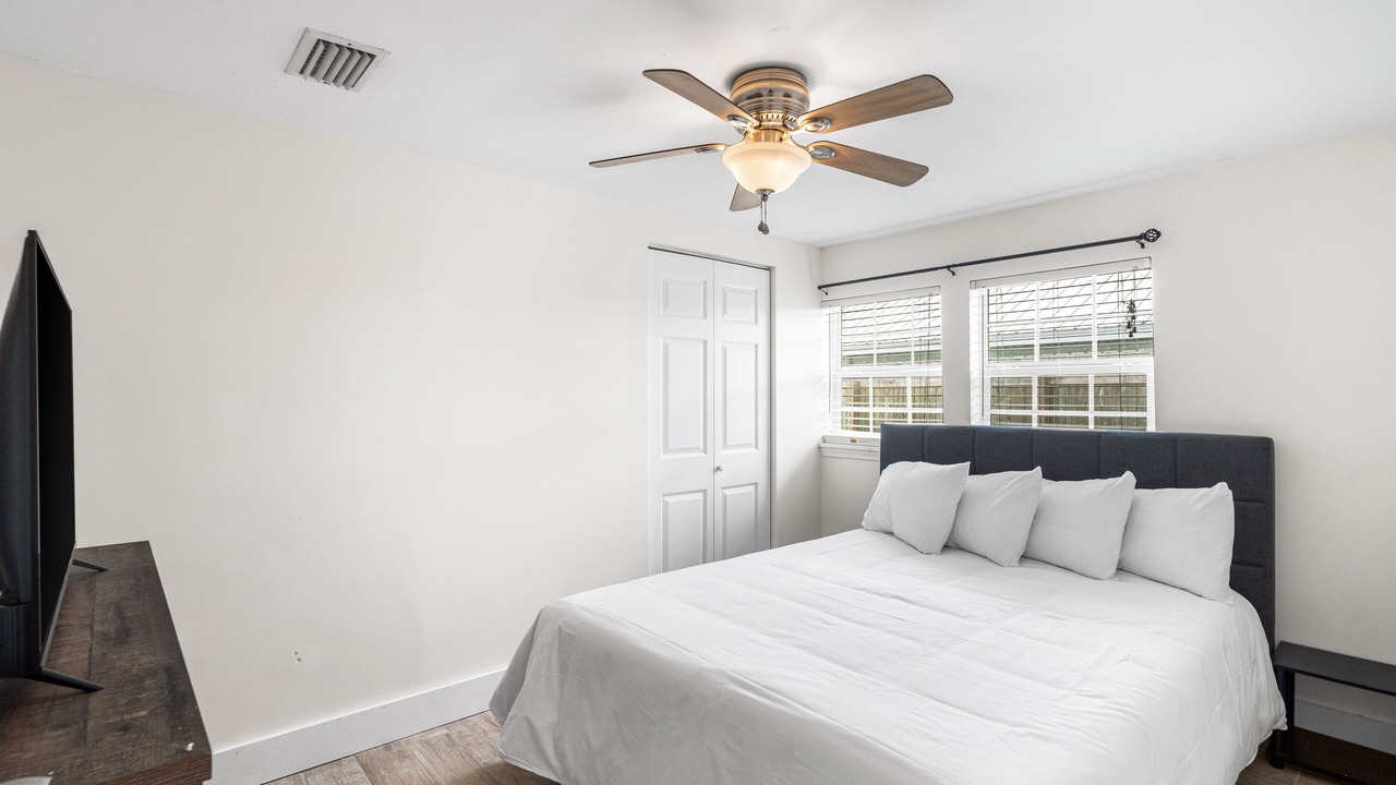 Photo of Bedroom in Bahama Beach
