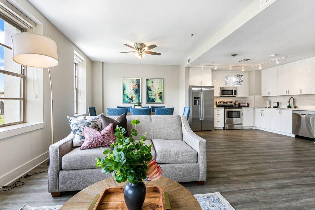 Photo of Livingroom in Central Business District