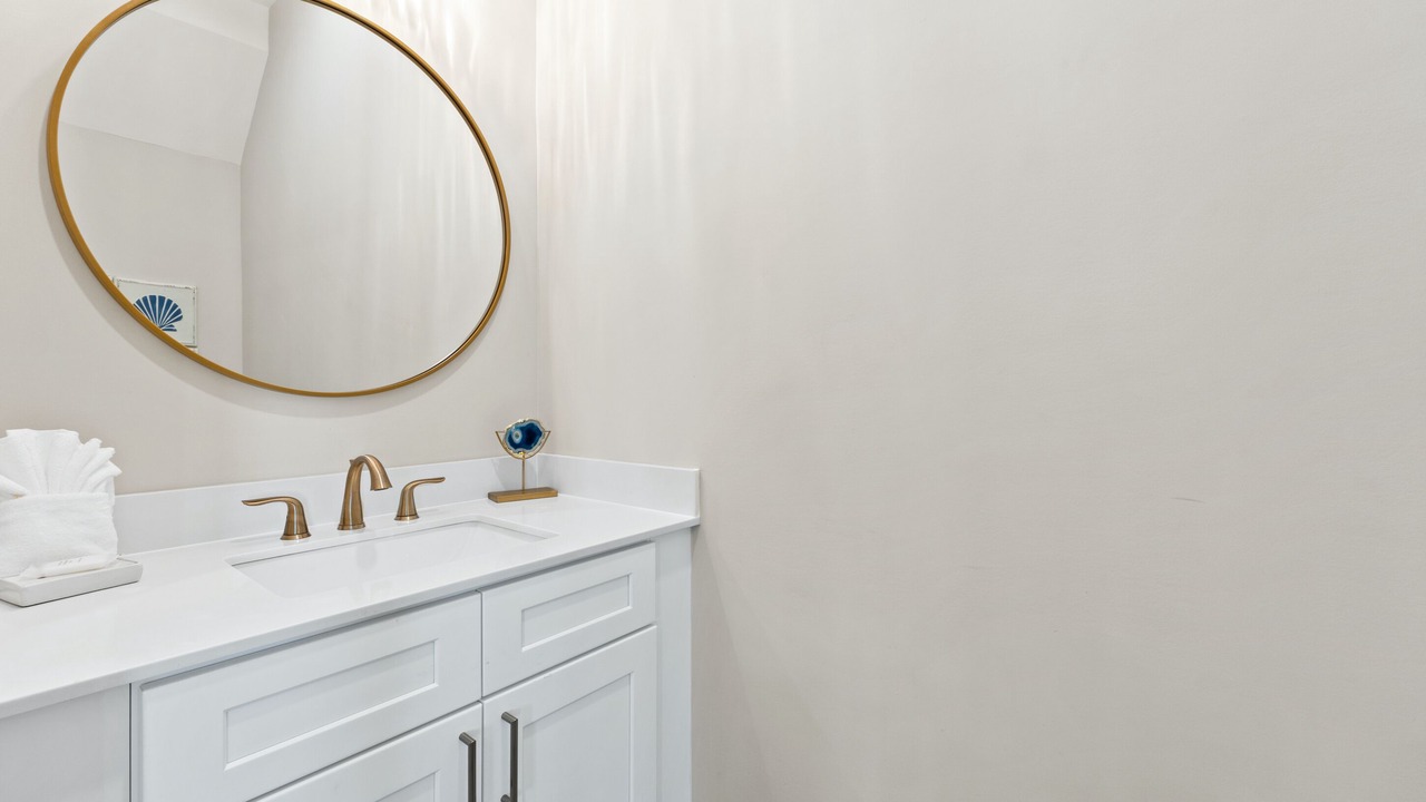 Photo of Bathroom in Holiday Beach