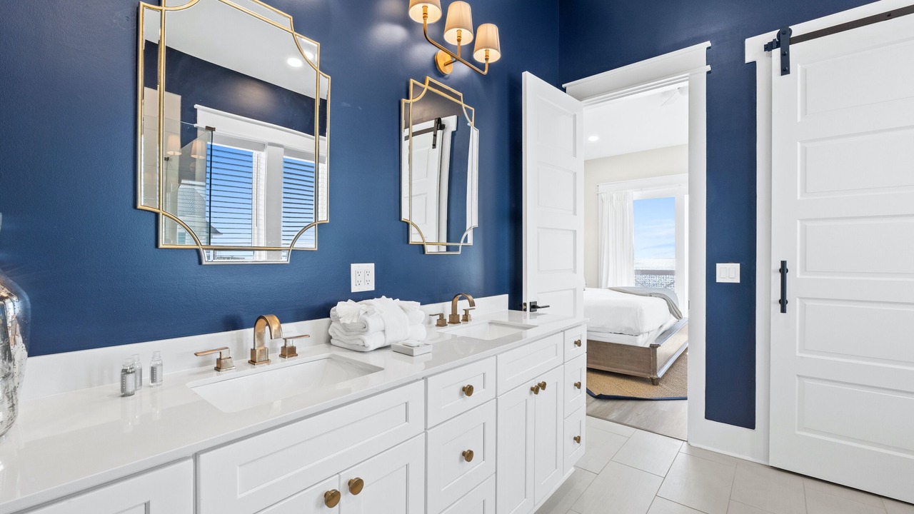 Photo of Bathroom in Holiday Beach