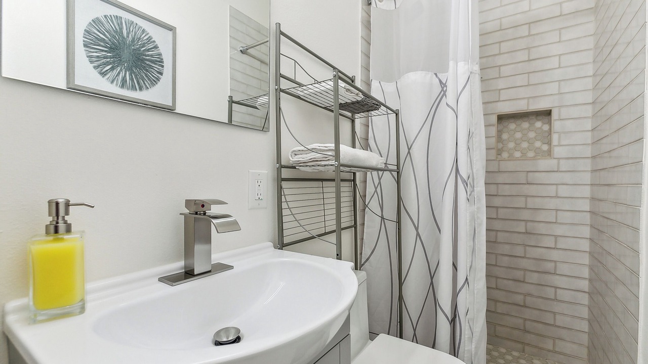 Photo of Bathroom in Seventh Ward