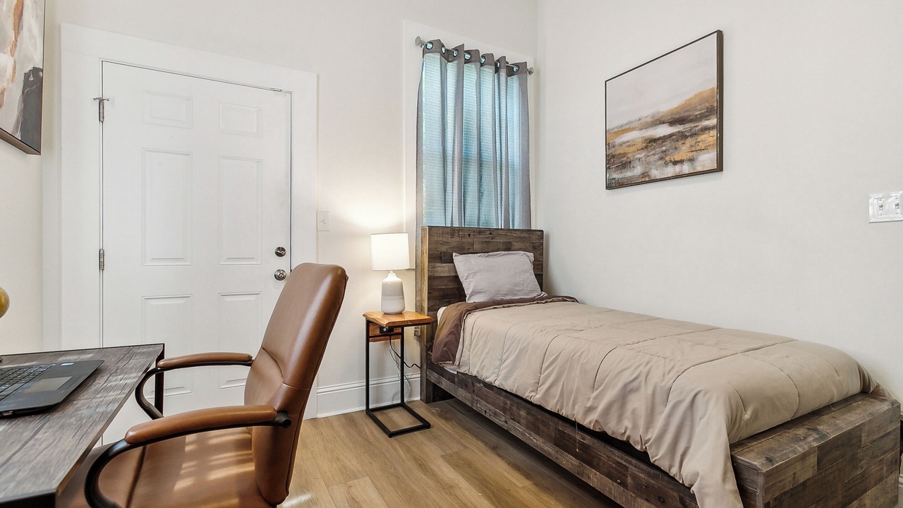 Photo of Bedroom in Seventh Ward