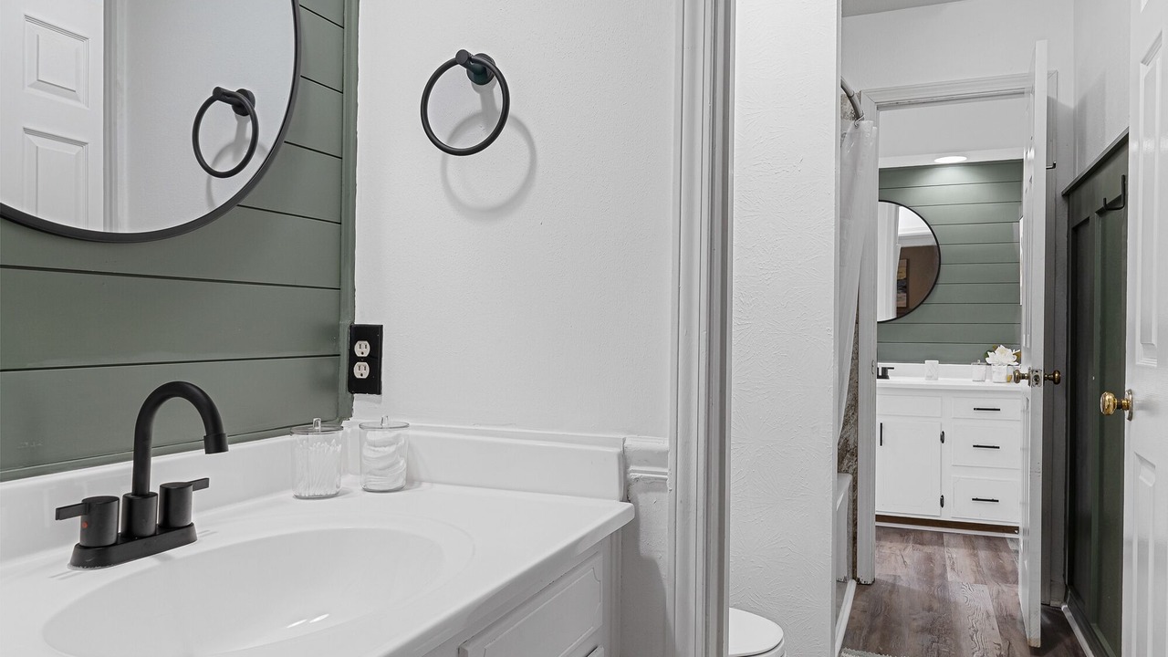 Photo of Bathroom in Broadmoor
