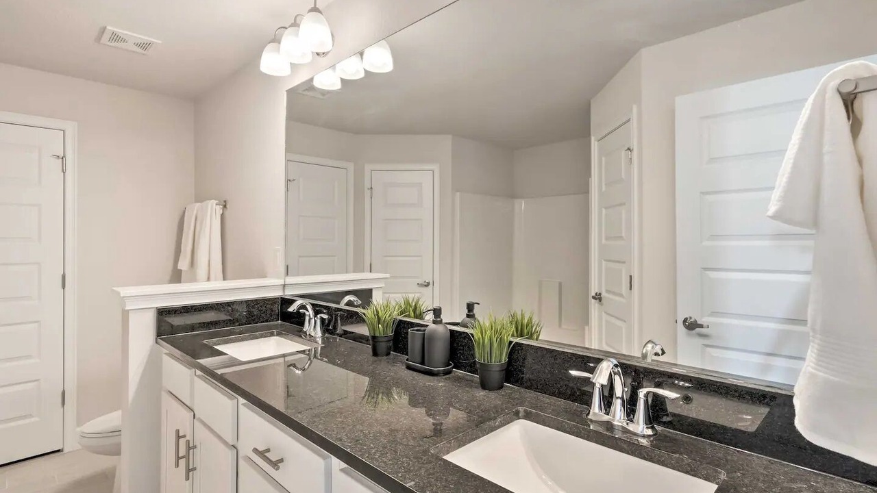 Photo of Bathroom in South Gulf Cove