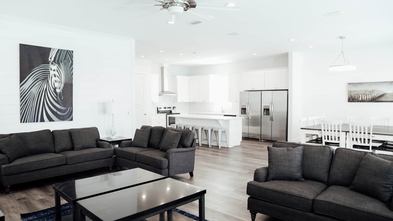 Photo of Livingroom in Avalon Beach Estates