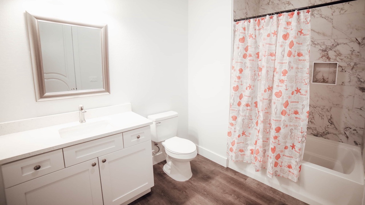 Photo of Bathroom in Avalon Beach Estates