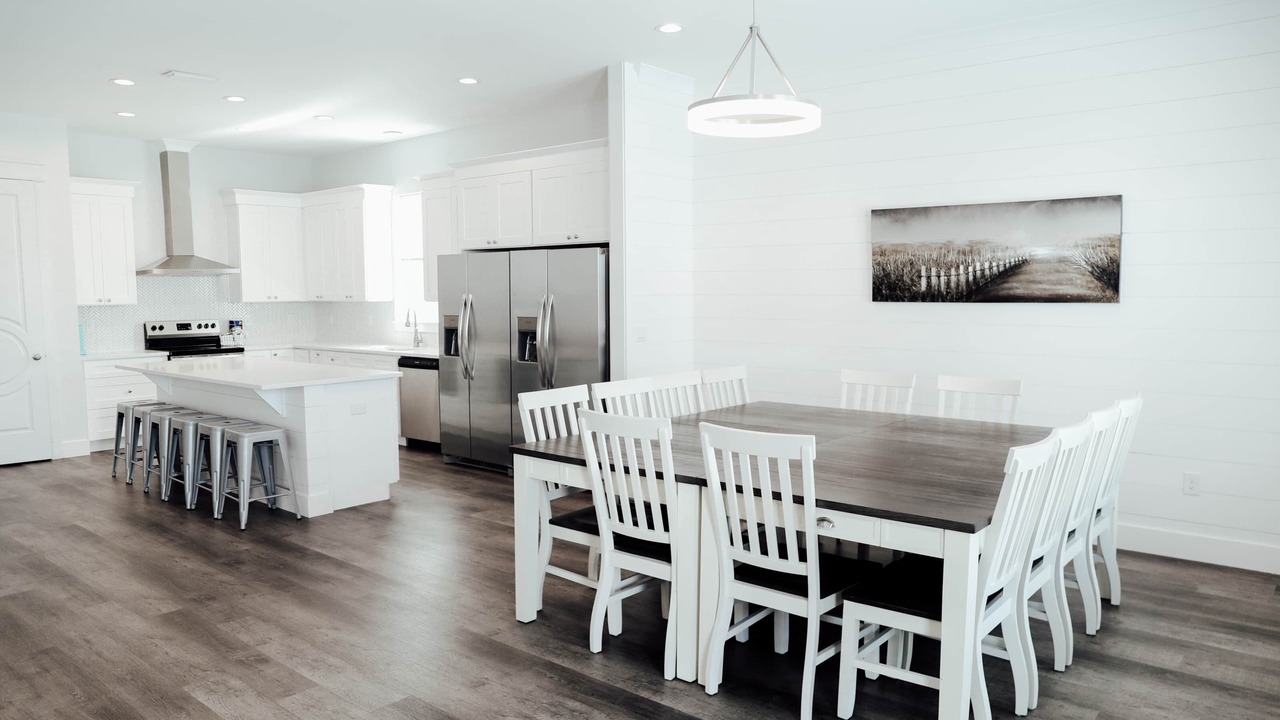 Photo of Bedroom in Avalon Beach Estates