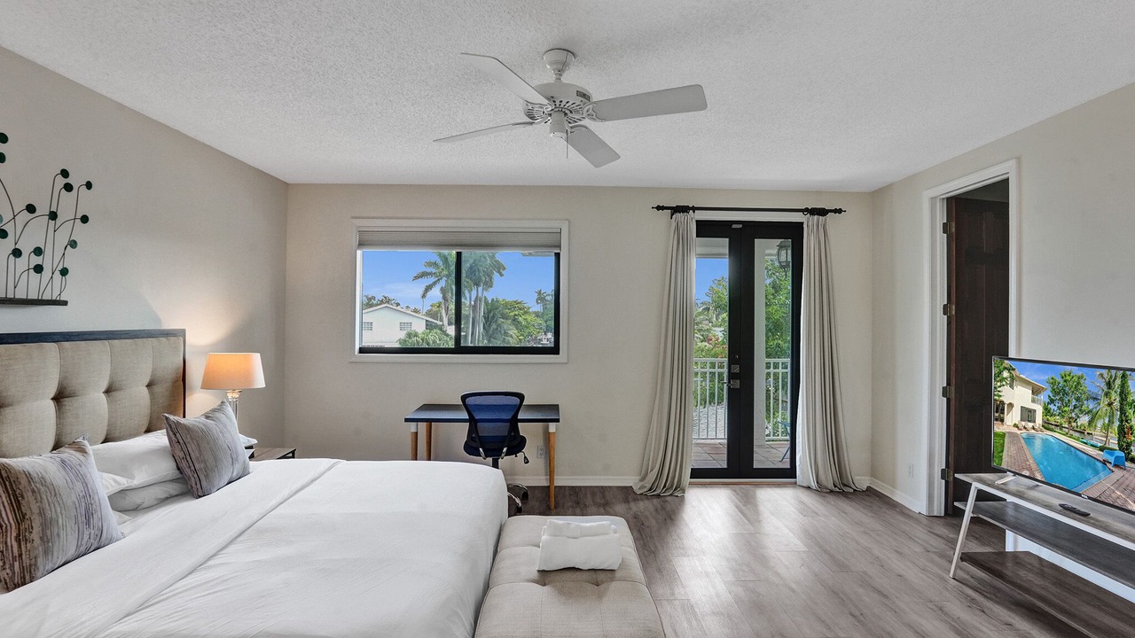Photo of Bedroom in Wilton Manors