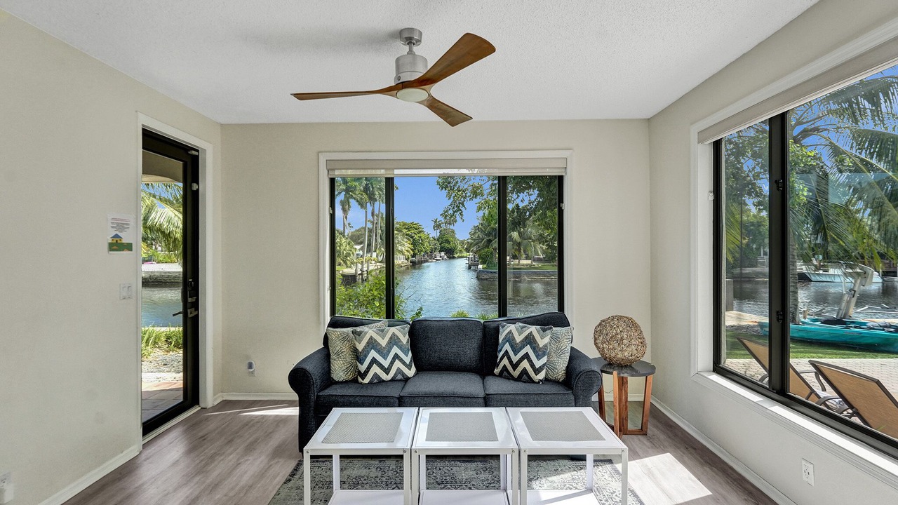 Photo of Livingroom in Wilton Manors