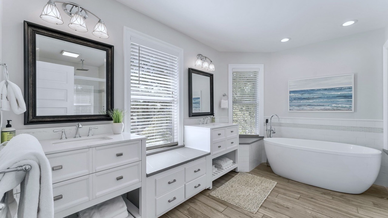 Photo of Bathroom in Crystal Beach