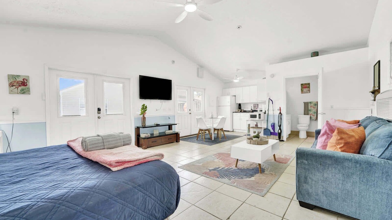 Photo of Bedroom in Lynn Haven