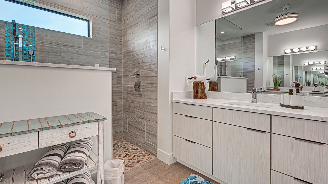 Photo of Bathroom in Pine Valley