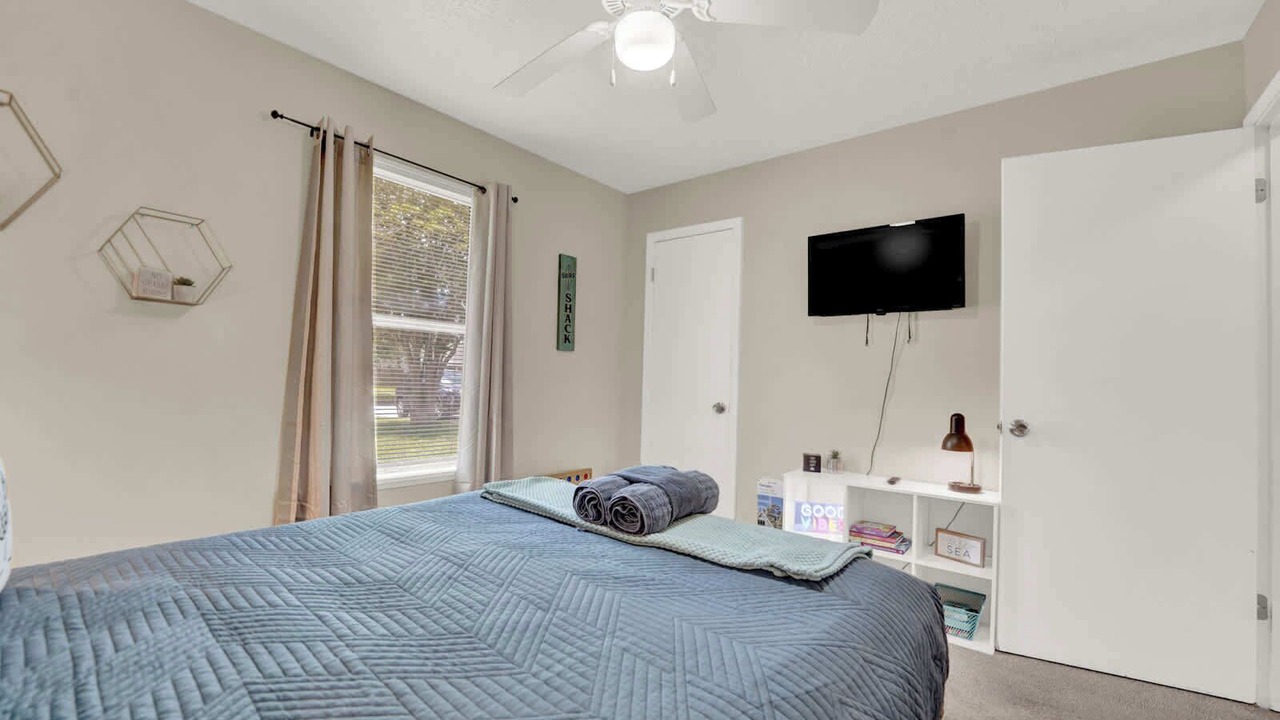 Photo of Bedroom in Lynn Haven