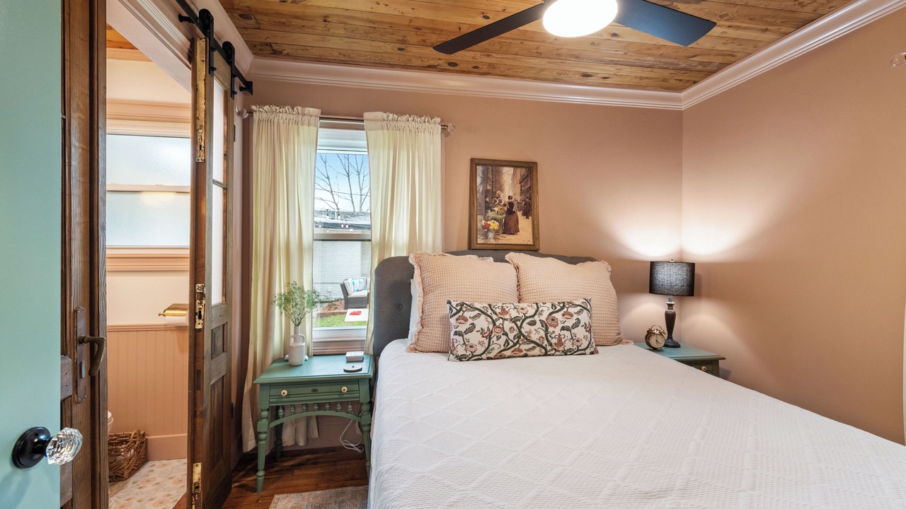 Photo of Bedroom in Lafayette