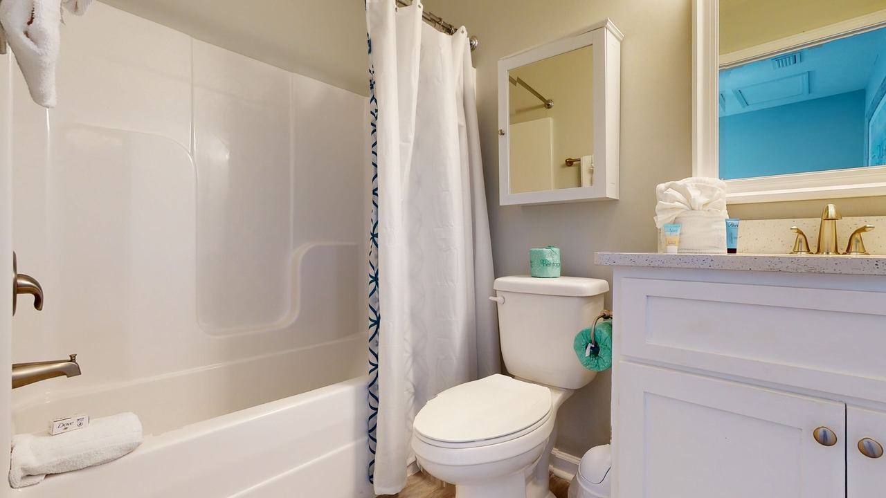 Photo of Bathroom in Treasure Cove