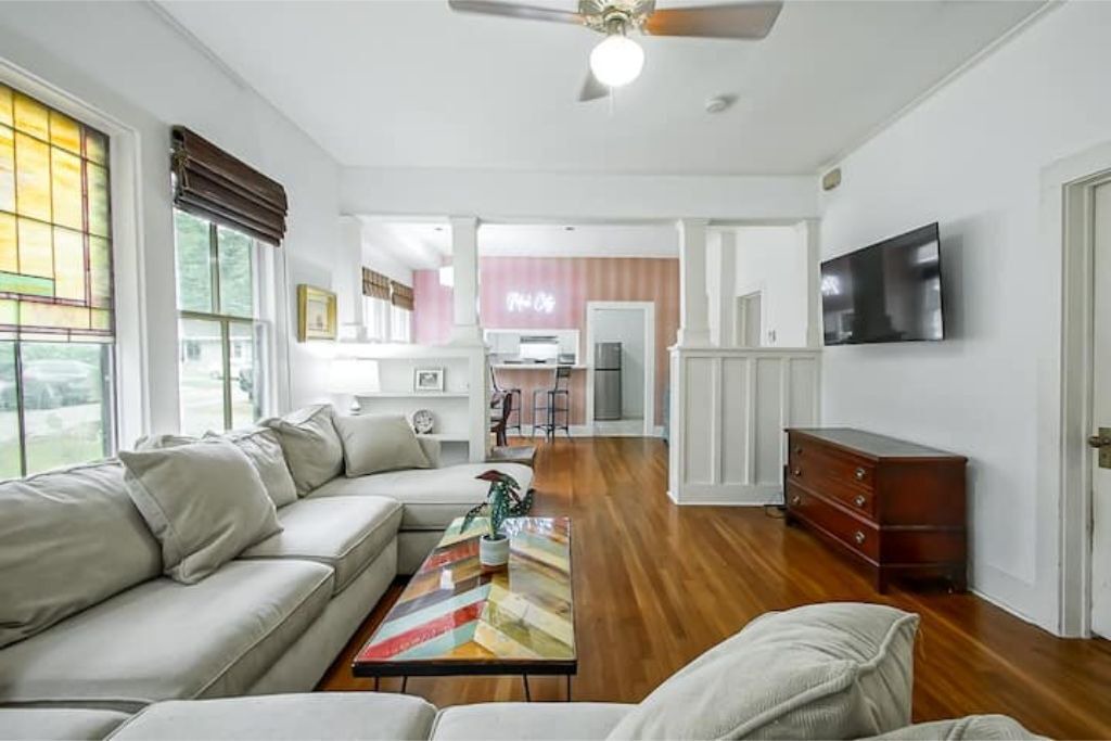Photo of Livingroom in Mid City South
