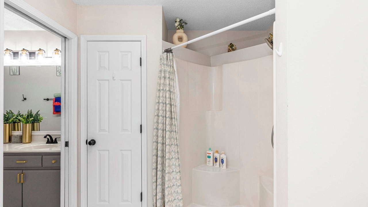 Photo of Bathroom in Navarre