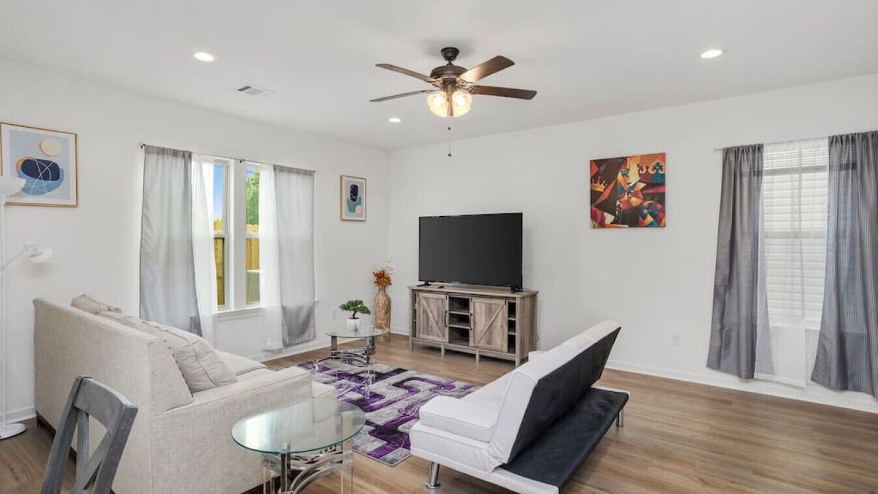 Photo of Livingroom in Highlands - Perkins