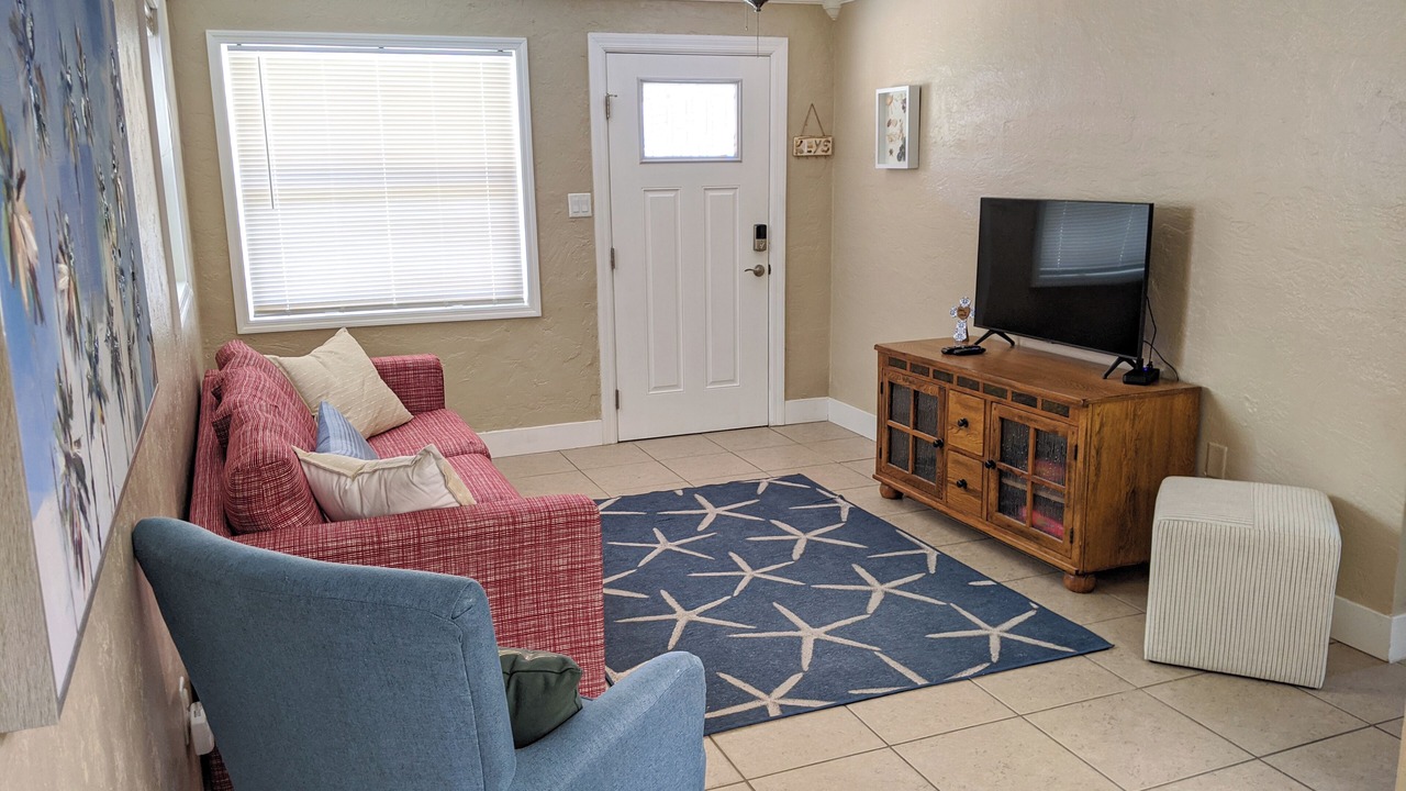 Photo of Livingroom in South Daytona