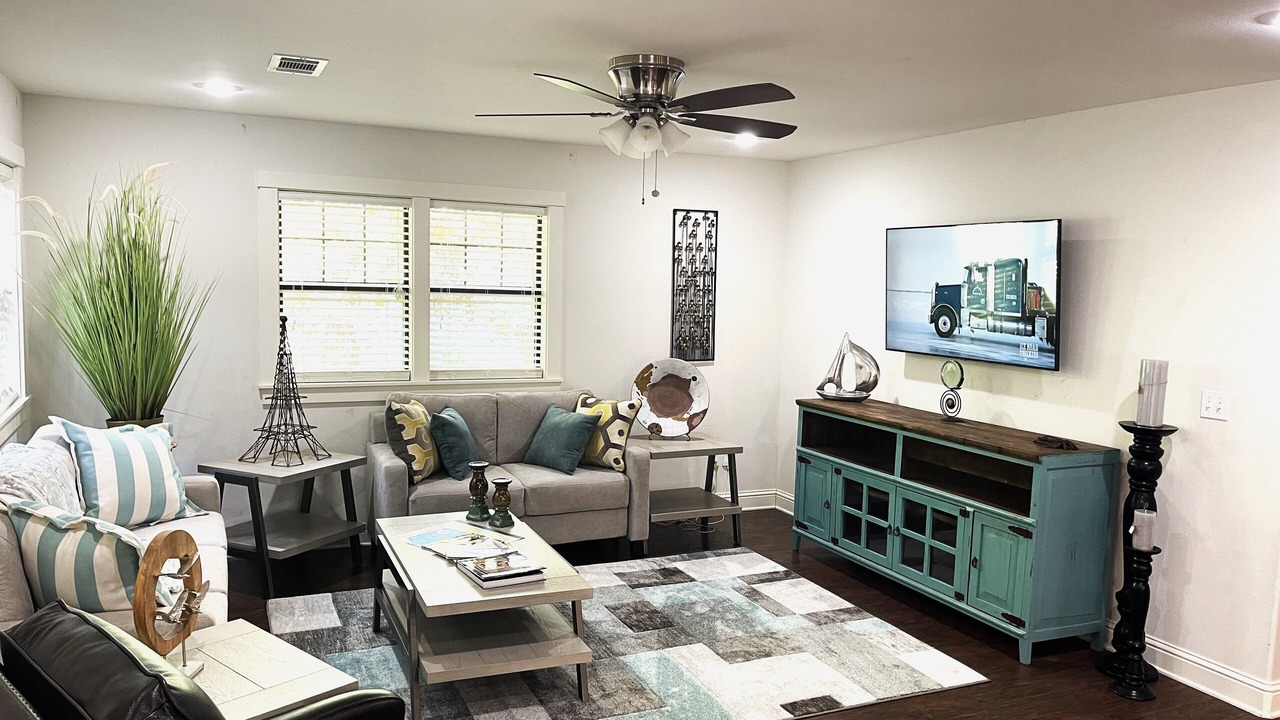 Photo of Bedroom in Ocean Springs