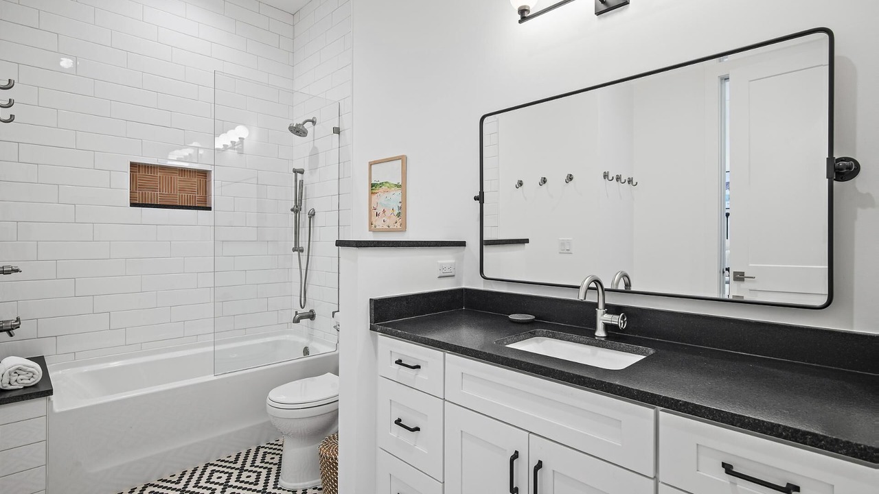 Photo of Bathroom in Lakeside at Blue Mountain Beach