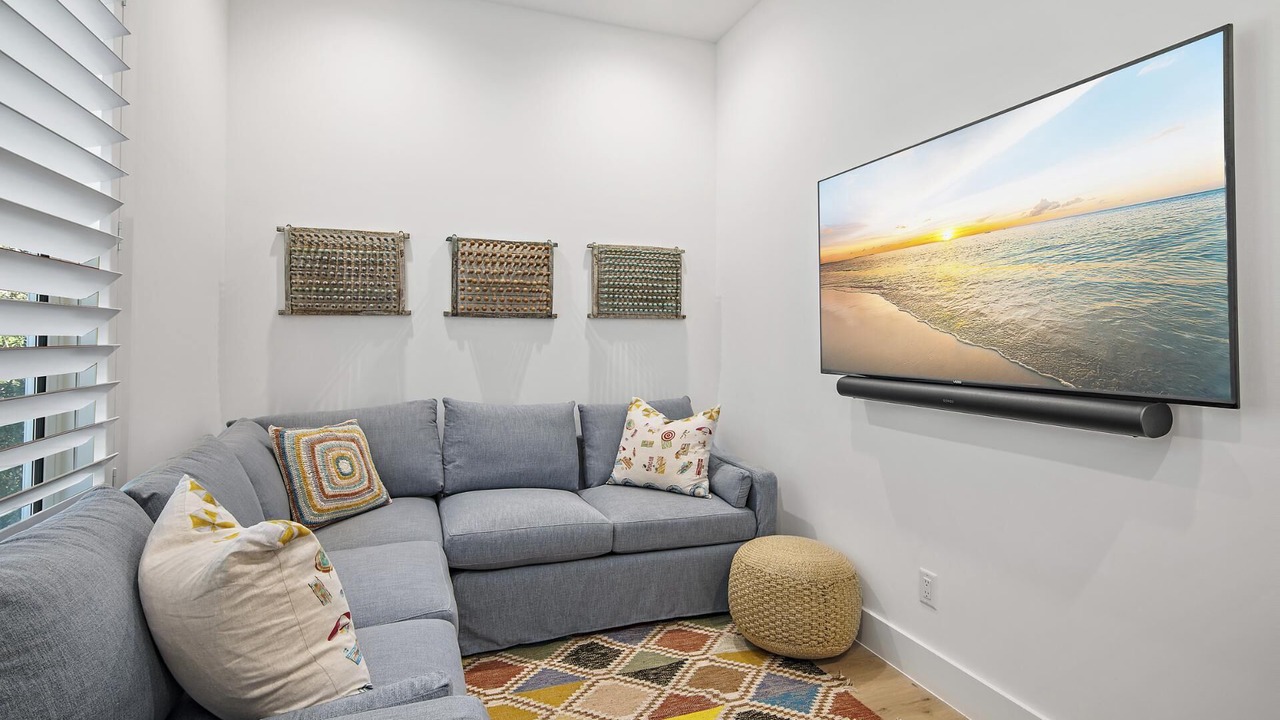 Photo of Livingroom in Lakeside at Blue Mountain Beach