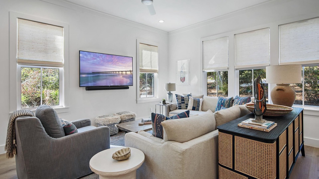 Photo of Livingroom in Lakeside at Blue Mountain Beach