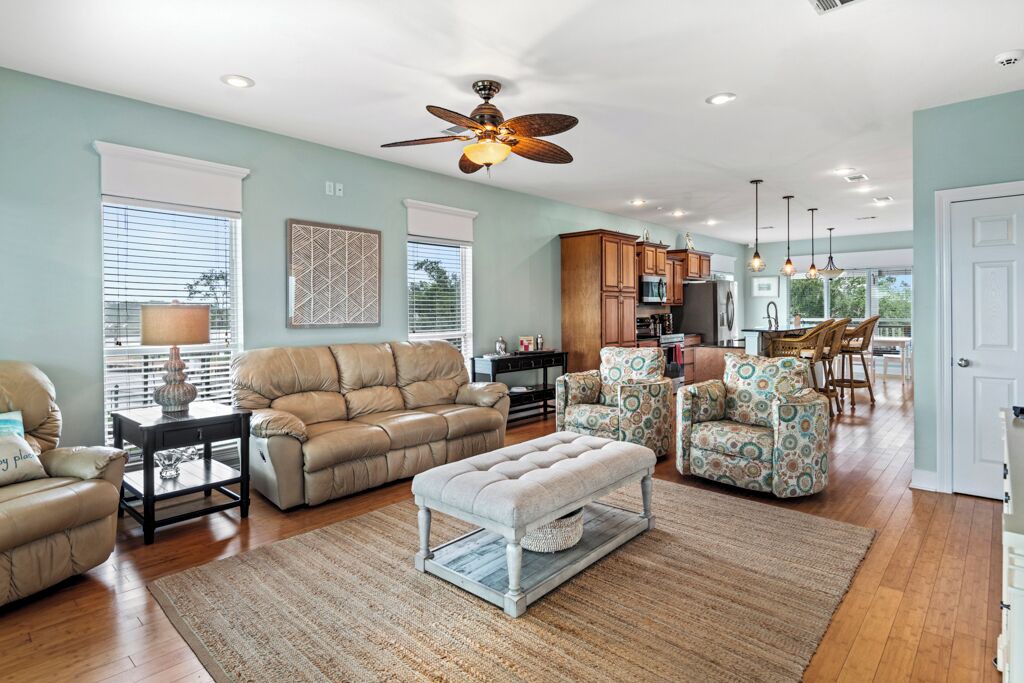 Photo of Livingroom in Shoreline Park